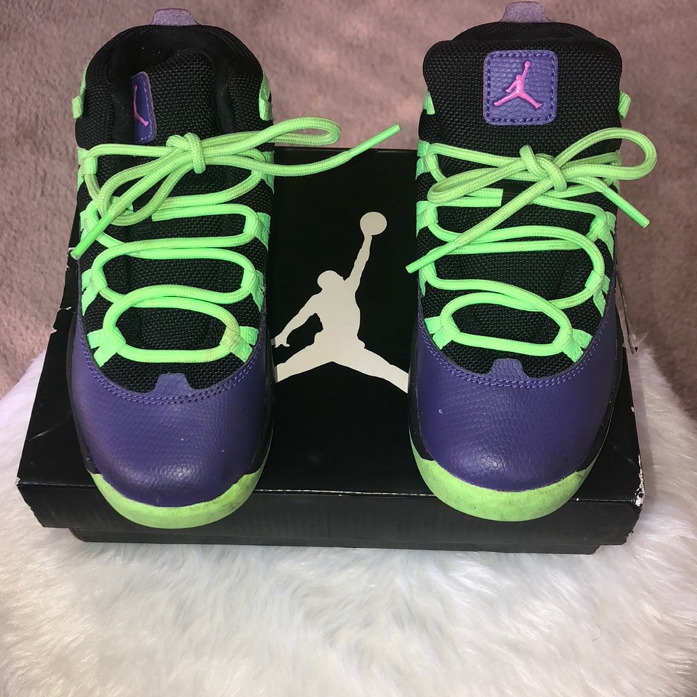 Jordan’s - Picture 2 of 2